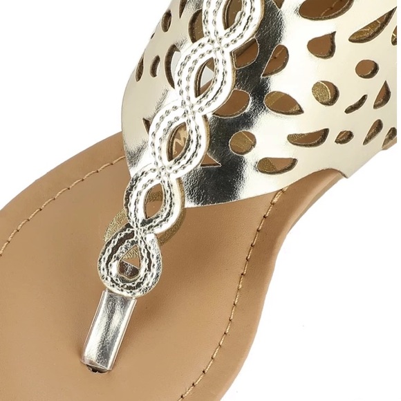 NWT Bebe Girls Silver Gladiator Boho Cut-Out Perforated Ankle Bootie Sandals - Picture 2 of 6